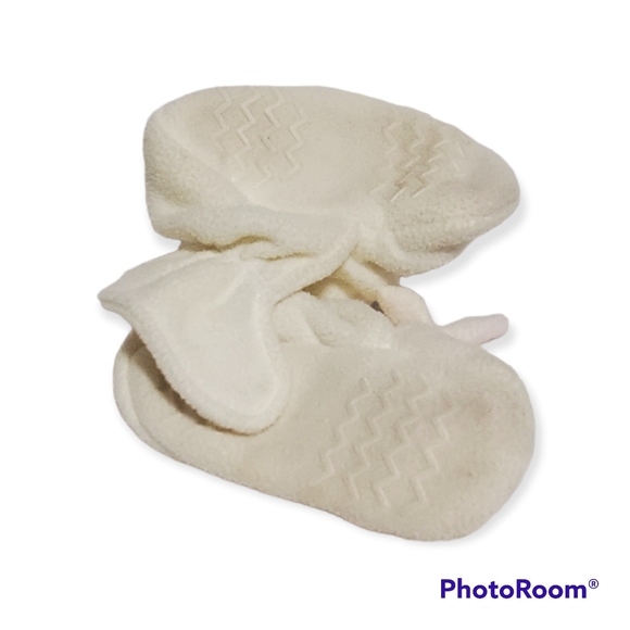 Unicorn House Slippers Girls Toddlers Velcro Strap and Closure - Picture 2 of 8